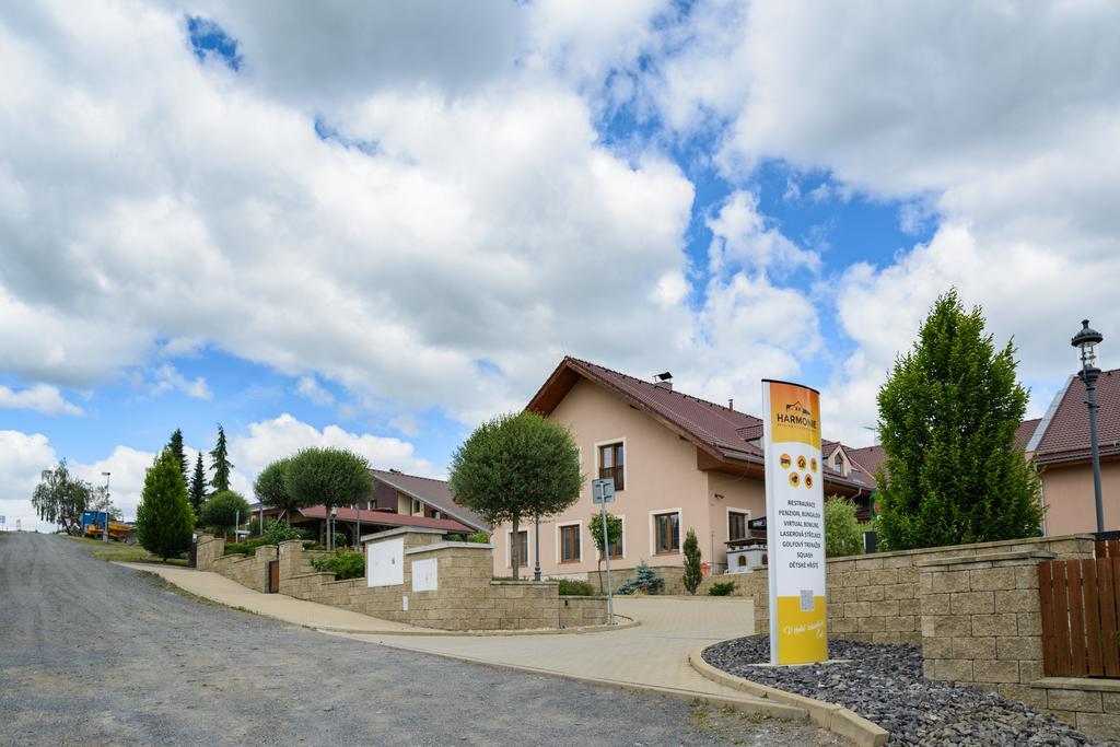 Penzion Harmonie Žlutice Eksteriør billede